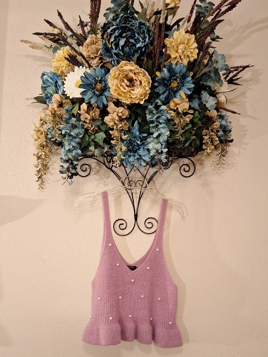 Balboa Tops - 🔥🔥CLEARANCE ITEM🔥🔥BALBOA Pearl-Embellished Lavender Knit Tank Top. Size M
